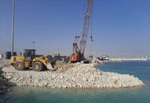 عملیات اجرایی فاز ۲ طرح احداث اسکلههای رمپ بندر دیر آغاز شد