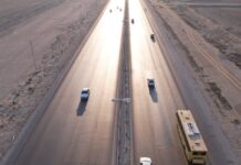 مدیرکل راهداری و حمل و نقل جادهای استان بوشهر: روکش آسفالت محور «چغادک- بوشهر» آغاز شد