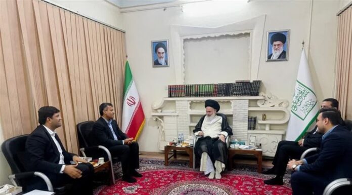 اگر به جزیره خارگ رسیدگی کنیم سبب دلگرمی مردم میشود