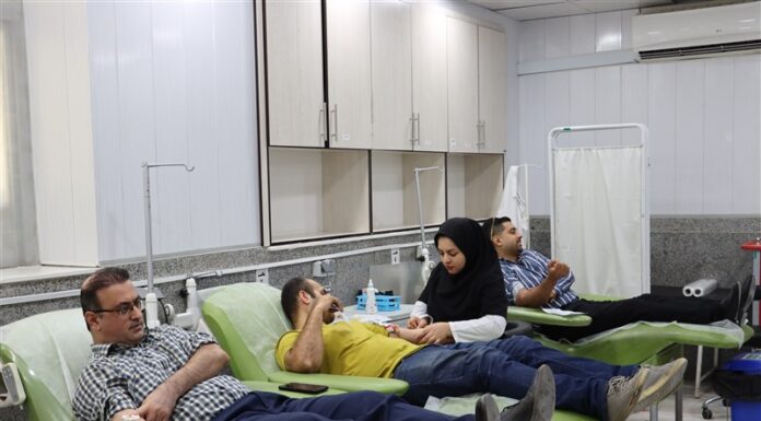 ۱۰۰۰ بوشهری دهه نخست محرم خون اهدا کردند