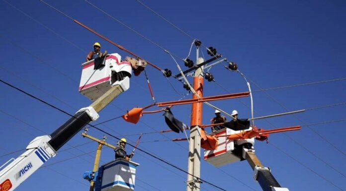 تأمین برق پایدار خارگ در سختترین شرایط / شرکت پایانههای نفتی پای کار است