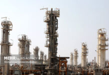 اجحاف به بوشهریها در پارس جنوبی/ اشتغال حق بومیها است