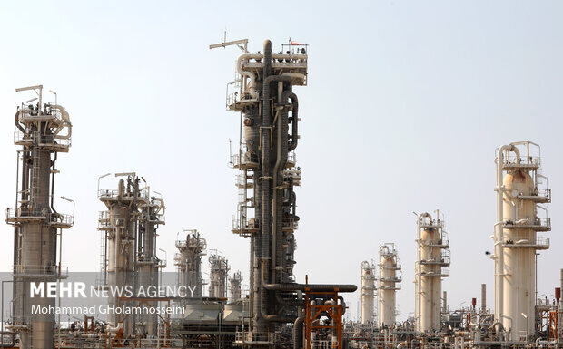 اجحاف به بوشهریها در پارس جنوبی/ اشتغال حق بومیها است