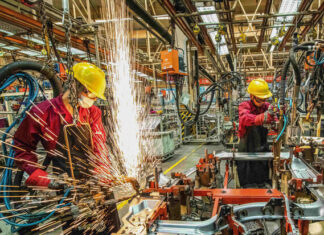 ۱۶ پروژه صنعتی استان بوشهر افتتاح یا کلنگزنی میشود