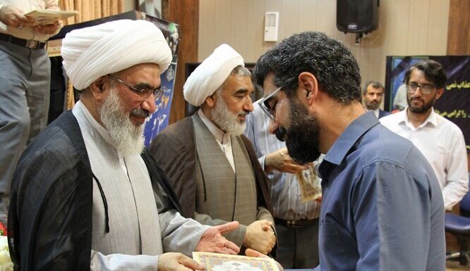 برگزیدگان مسابقات قرآن کریم استان بوشهر تجلیل شدند