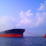 پهلودهی و بارگیری همزمان چهار فروند نفتکش در پایانه میعانات گازی پارس جنوبی