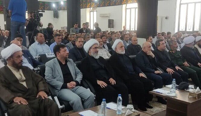 مراسم سالروز شهادت سردار رئیسعلی دلواری برگزار شد