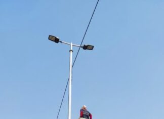 رییس راهداری و حمل و نقل جاده ای دشتستان خبر داد: روشنایی بلوار «نینیزک به بنداروز» دشتستان در آستانه پیاده روی بزرگ ولایت