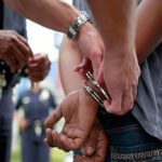 دستگیری ۲ کلاهبردار در بوشهر با وعده دروغ فروش خودرو