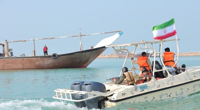 بیش از ۹۶۳ میلیارد ریال کالای قاچاق در آبهای بوشهر توقیف شد