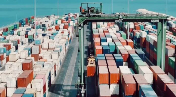 یک میلیون و ۲۰۵ هزار تن مشتقات نفتی از بندر بوشهر ترانزیت شد