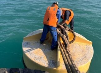 طرح تعمیرات دورهای و فصلی علائم کمک ناوبری محدوده مطاف انجام شد