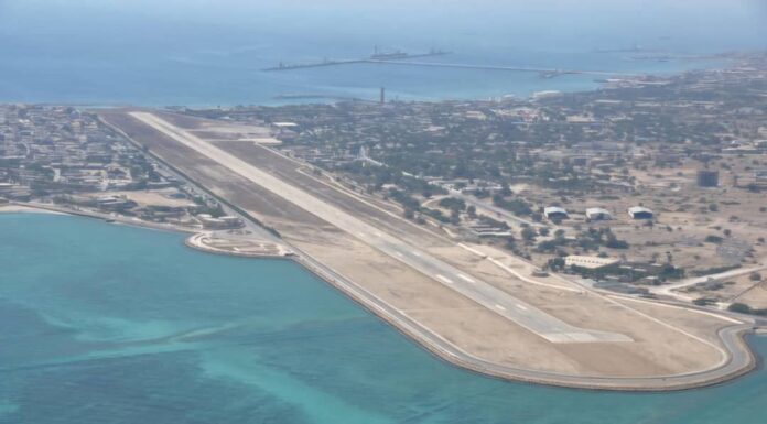 نگاه ویژه به توسعه فرودگاه شهدای خارگ با حمایت شرکت پایانههای نفتی ایران