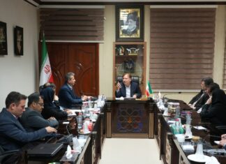 استاندار بوشهر: مسیر برون رفت از مشکلات بگومگوهای سیاسی نیست