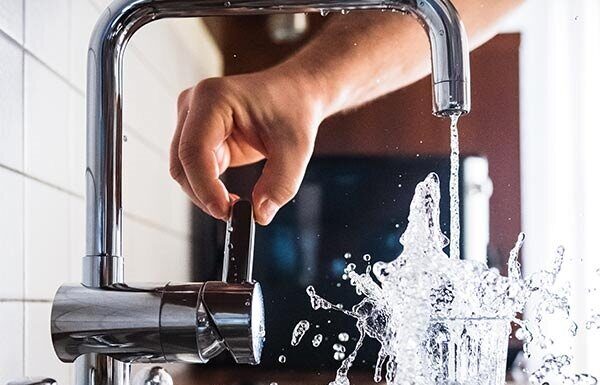 حل مشکل تاریخی بوشهر توسط نیروگاه اتمی؛ تامین آب شیرین از دل دریا