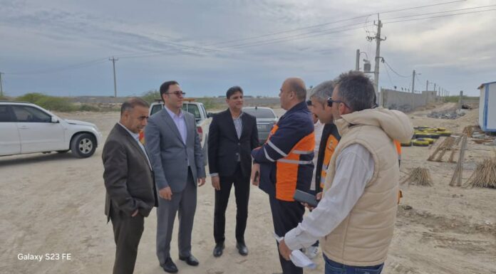 بازدید میدانی فرماندار تنگستان از پروژههای راهداری در شهرستان