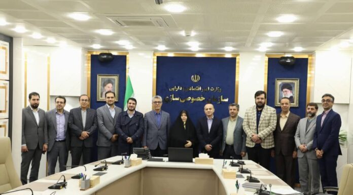 بزرگترین معامله بورس در سال ۱۴۰۳ رقم خورد؛ پتروشیمی پردیس، سهامدار ۲.۲ درصدی هلدینگ خلیج فارس شد