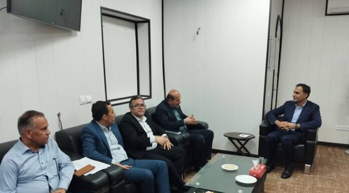 دیدار مدیر عامل و مدیران شرکت برق با معاون توسعه مدیریت و منابع استانداری بوشهر