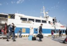 بیانیه سخنگوی شورای اسلامی شهر خارگ: بیتوجهی به تردد دریایی جزیره خارگ زندگی مردم را با مشکل روبهرو کرده است