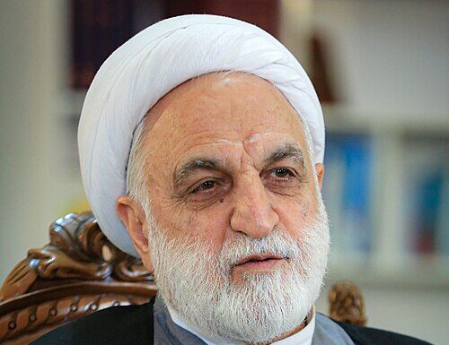 آقای محسنی اژه ای پاسخ نماینده ولی فقیه را بدهید