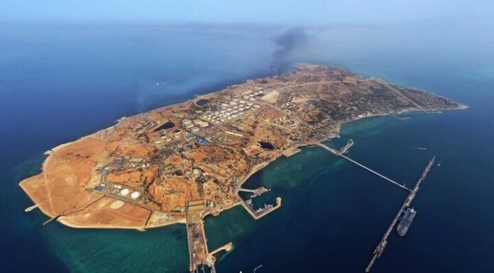 خارگ؛ قلب تپنده صادرات نفت و پتروشیمی ایران