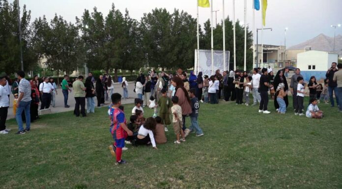 همقدم با خانواده، همدل برای سلامت به مناسبت هفته تربیتبدنی، همایش پیادهروی خانوادگی کارکنان پتروشیمی پردیس با حضور بیش از ۲۰۰ خانواده در شهرهای جم و کنگان برگزار شد.