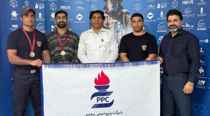 قهرمانی تیم آتشنشانی پتروشیمی پردیس در رقابتهای منطقه پارس تیم آتشنشانی شرکت پتروشیمی پردیس در رقابتهای منطقهای پتروشیمیها با عملکردی موفق توانست عنوان قهرمانی این دوره از مسابقات را کسب کند.