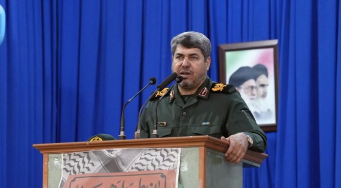 فرمانده سپاه بوشهر: بسیج در همه بحرانها کنار مردم و دولت است