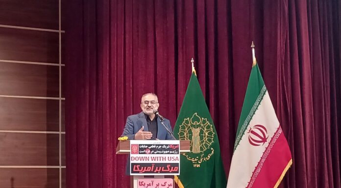 فریاد استکبارستیزی مردم بوشهر از میدان قدس تا سالن لیان طنینانداز شد